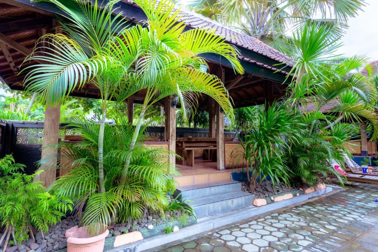 Hotel Mahkota Plengkung By Ecommerceloka Banyuwangi  Exterior photo